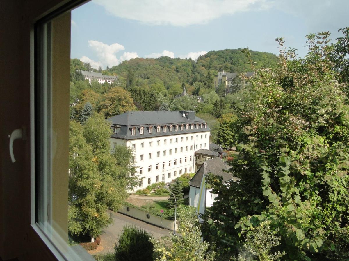 法伦达尔 Haus St. Josef旅舍 外观 照片